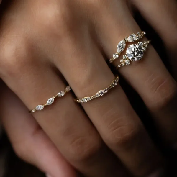 Snowdrift Ring Round Cut